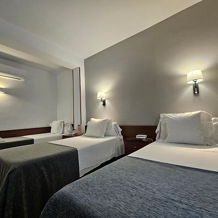 Hotel Les 7 Claus Andorra la Vella Exterior foto